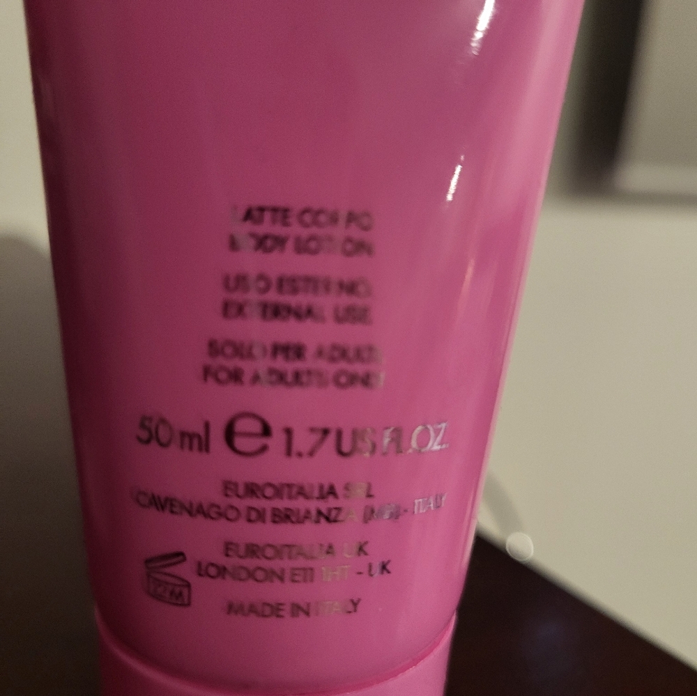 LAST PRICE DROP! "Toy 2 Bubblegum" By Moschino Fragrance - Picture 6 of 8